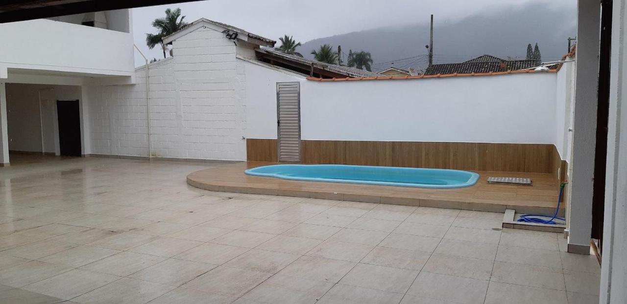 Holiday home Maranduba Chalet: Poolside Retreat With Sea Access Ubatuba