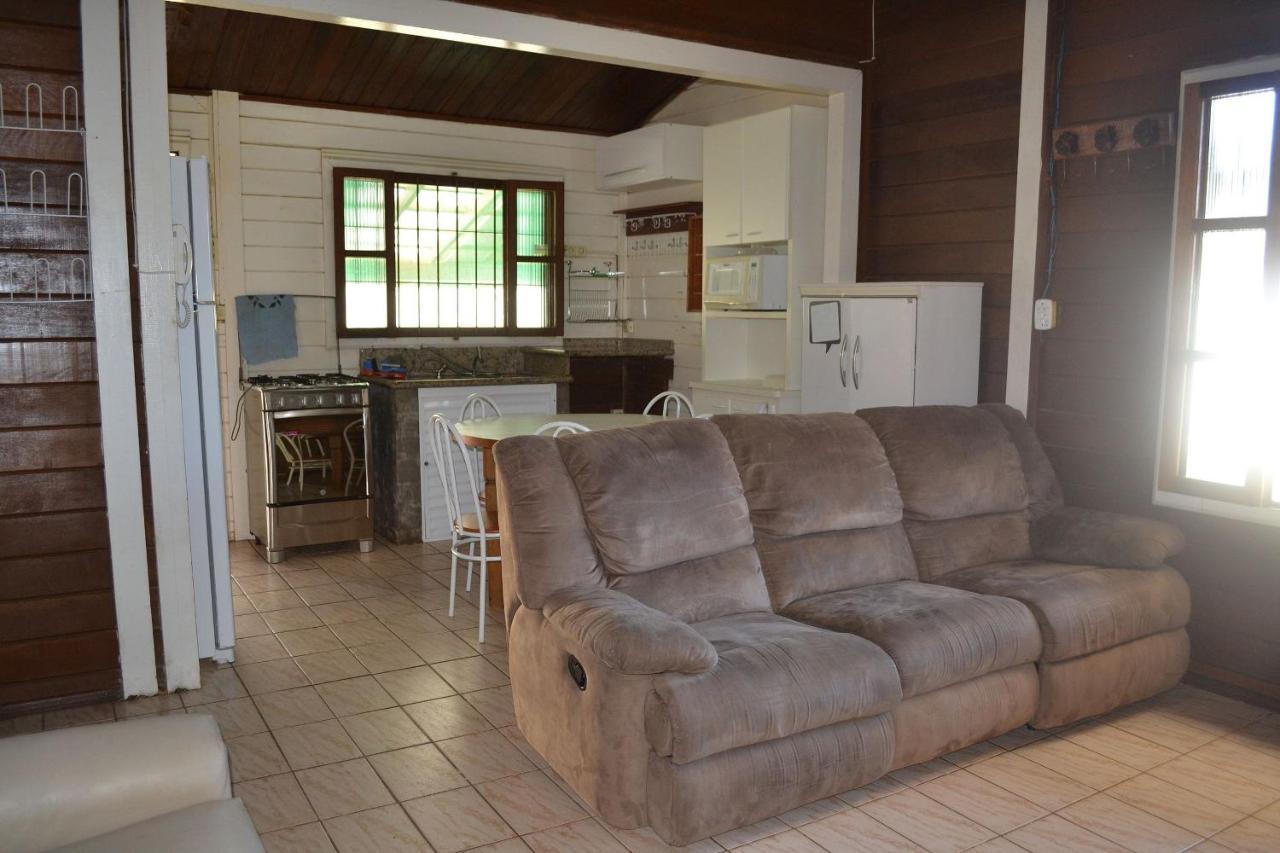 Maranduba Chalet: Poolside Retreat With Sea Access * Ubatuba